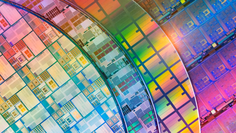 El ecosistema Tessent de Siemens permite la ejecución directa de patrones de prueba a través de PCIe y USB. El ecosistema Tessent de Siemens permite la ejecución directa de patrones de prueba a través de PCIe y USB
